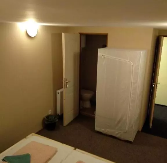 Hobar Hostel