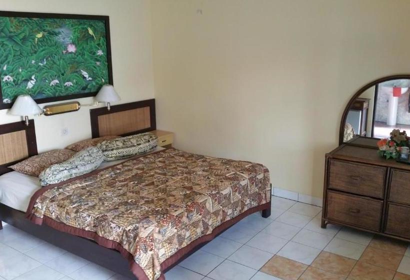 ホテル Ayu Taman Sari