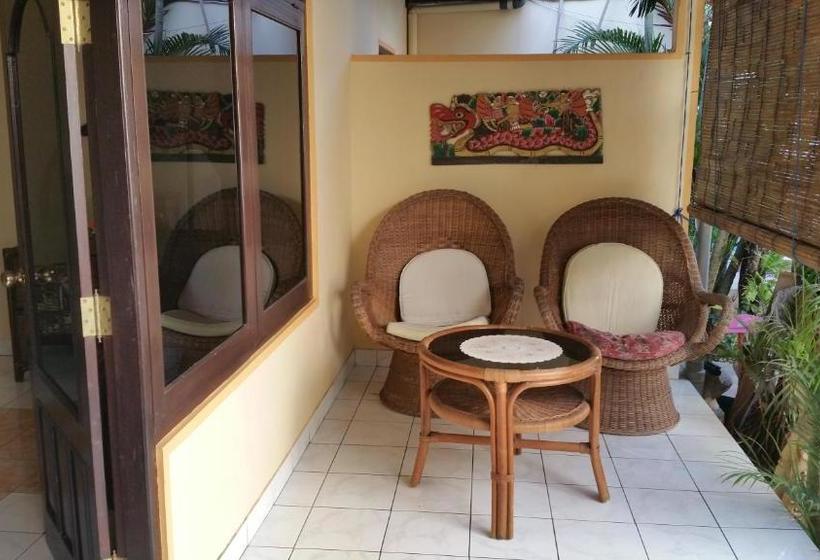 ホテル Ayu Taman Sari