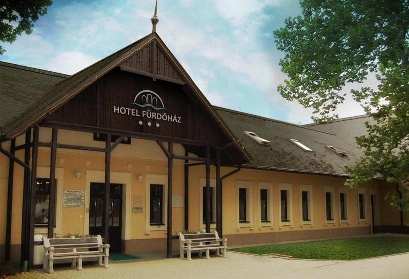 Отель Fürdőház
