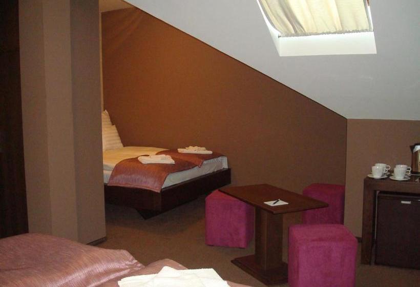 Отель Fürdőház