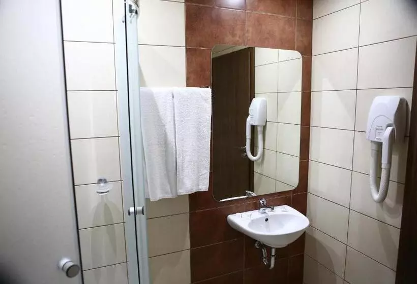 Otel Iris