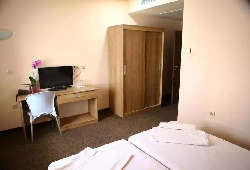 Otel Iris