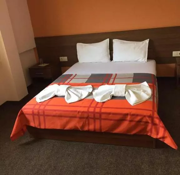 Otel Iris
