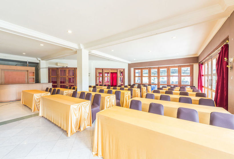 Hotel Kampoeng Nelayan Resto And Villa