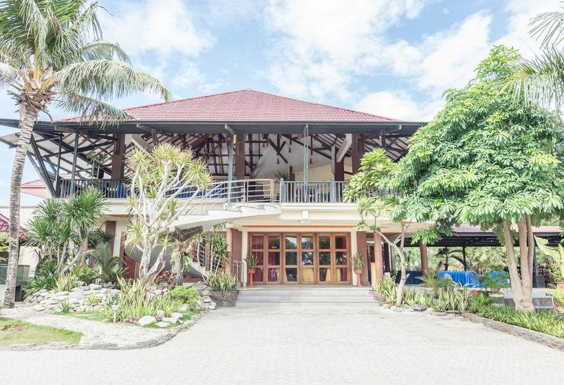 Hotel Kampoeng Nelayan Resto And Villa