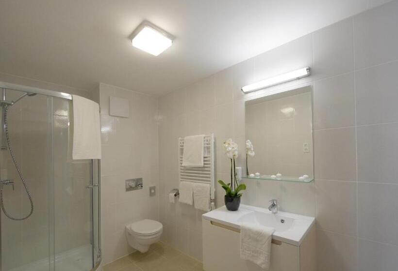 בית מלון כפרי Merops Mészáros