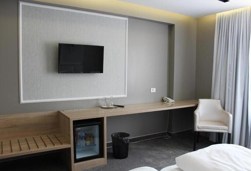 בית מלון כפרי Merops Mészáros