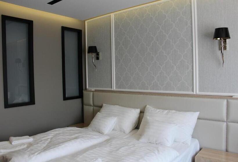 בית מלון כפרי Merops Mészáros