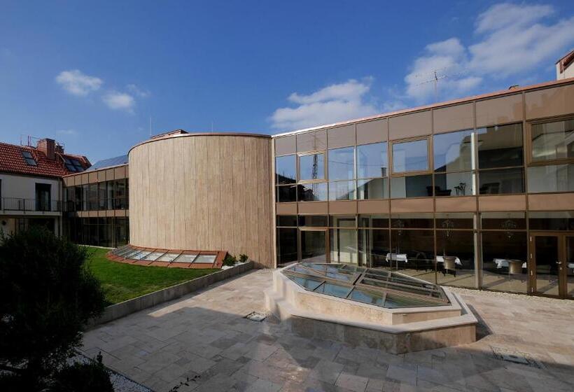 בית מלון כפרי Merops Mészáros