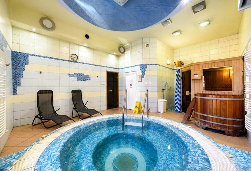 هتل Négy évszak