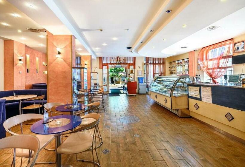 هتل Négy évszak