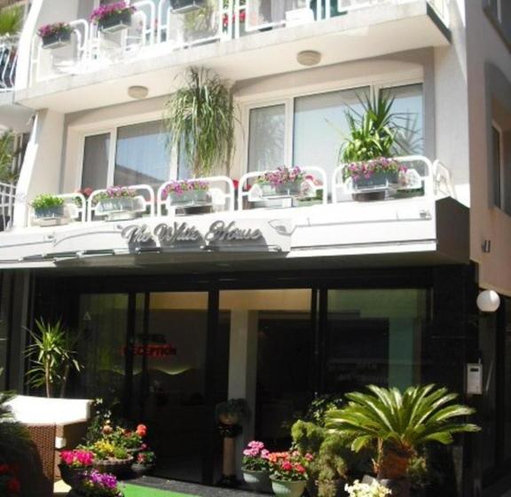 هتل The White House