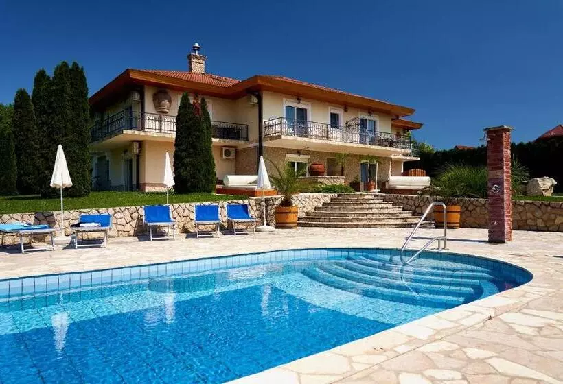 ホテル Villa Plattensee