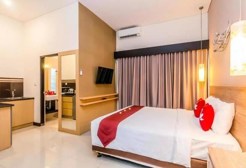 Hotelli Zen Premium Seminyak Eka Laweya