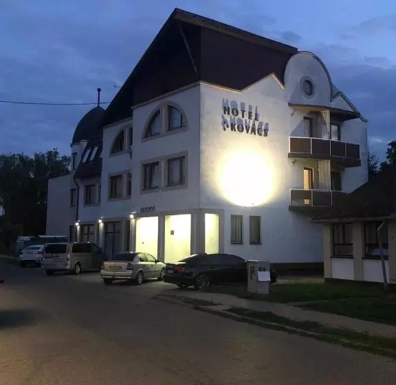 Kovács Hotel Superior