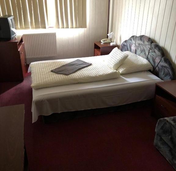 Kovács Hotel Superior