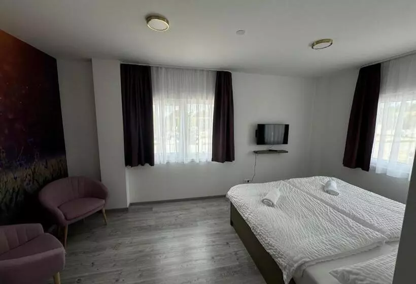 Pótkerék Motel