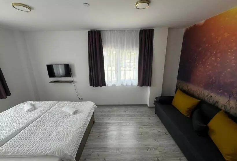 Pótkerék Motel