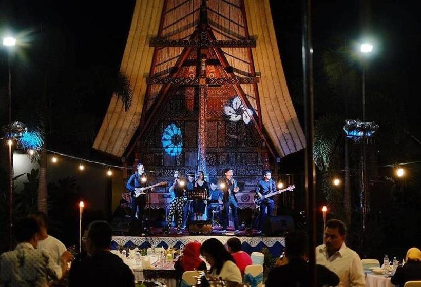 אתר נופש Toraja Misiliana