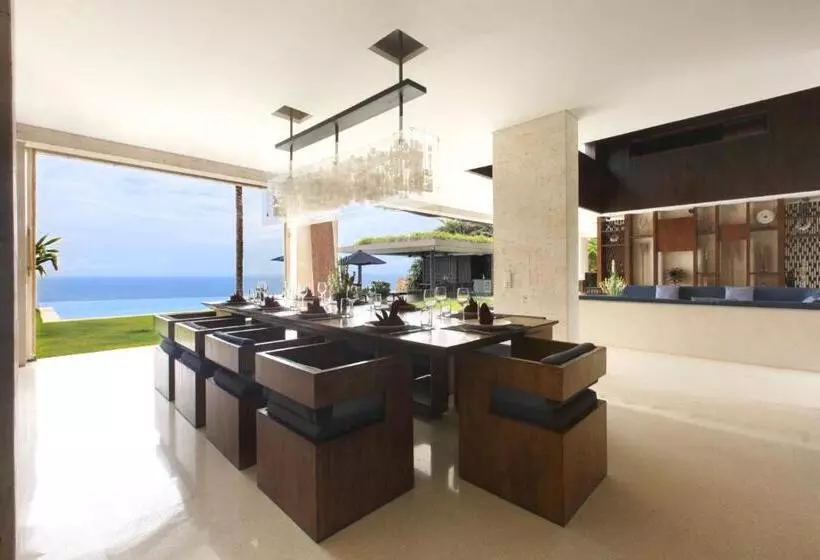 The Ungasan Clifftop Resort
