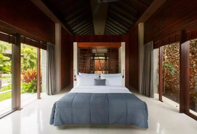 The Ungasan Clifftop Resort