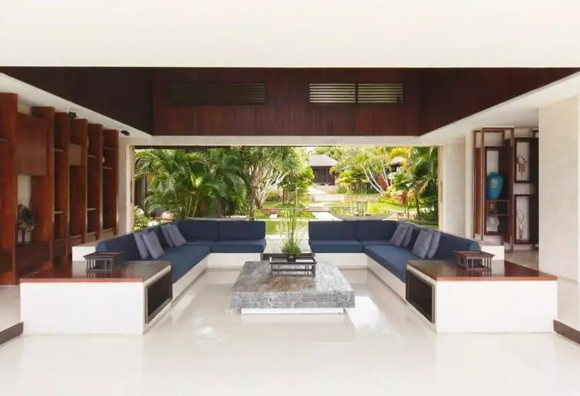 The Ungasan Clifftop Resort