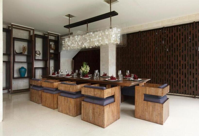 The Ungasan Clifftop Resort