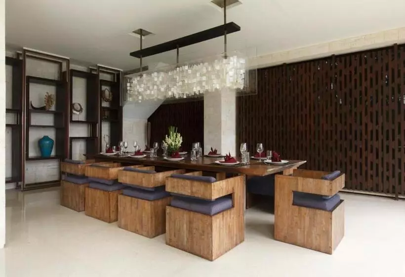 The Ungasan Clifftop Resort