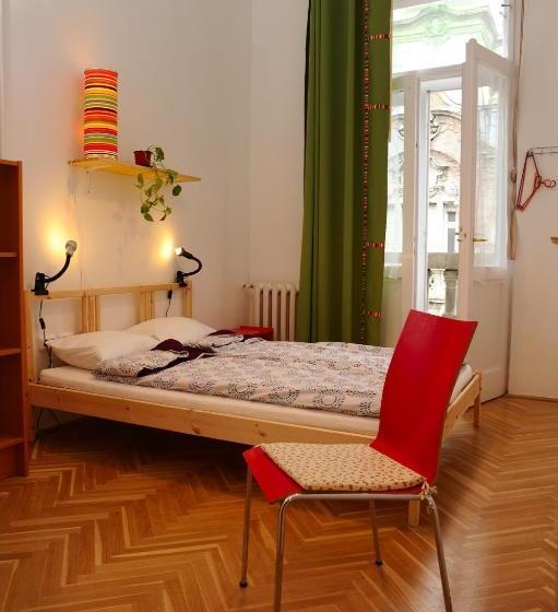Zsófi S House Hostel 2.0