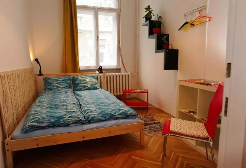 Zsófi S House Hostel 2.0