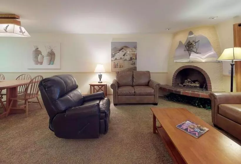 Enzian   Coraltree Residence Collection