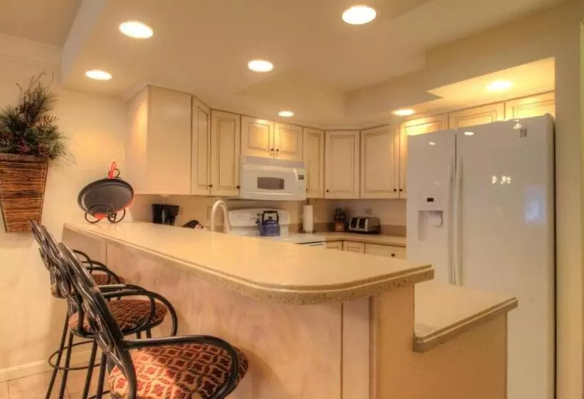 Enzian   Coraltree Residence Collection