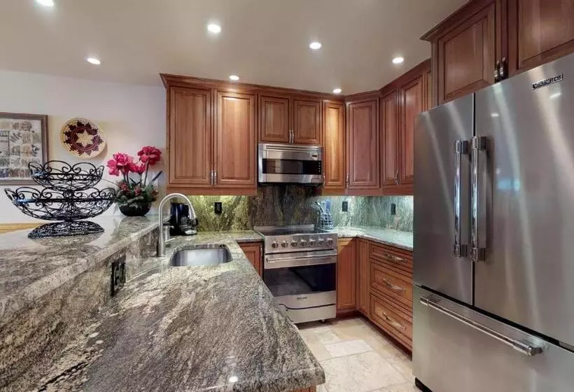 Enzian   Coraltree Residence Collection