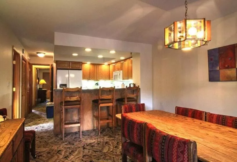 Enzian   Coraltree Residence Collection