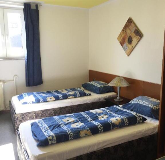 هتل Ferienheim Zur Krone