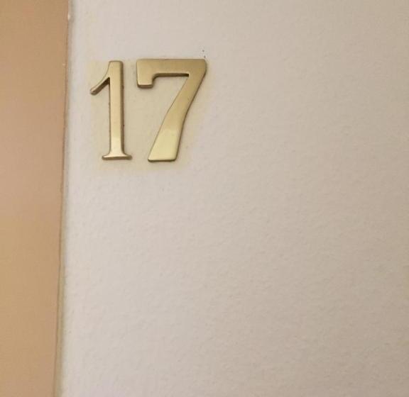 هتل Ferienheim Zur Krone