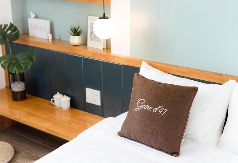 هتل Gare D 47 Homestay/