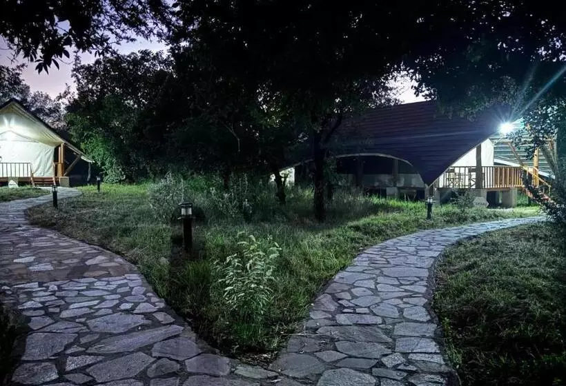 هتل Mara Empiris Safari Camp