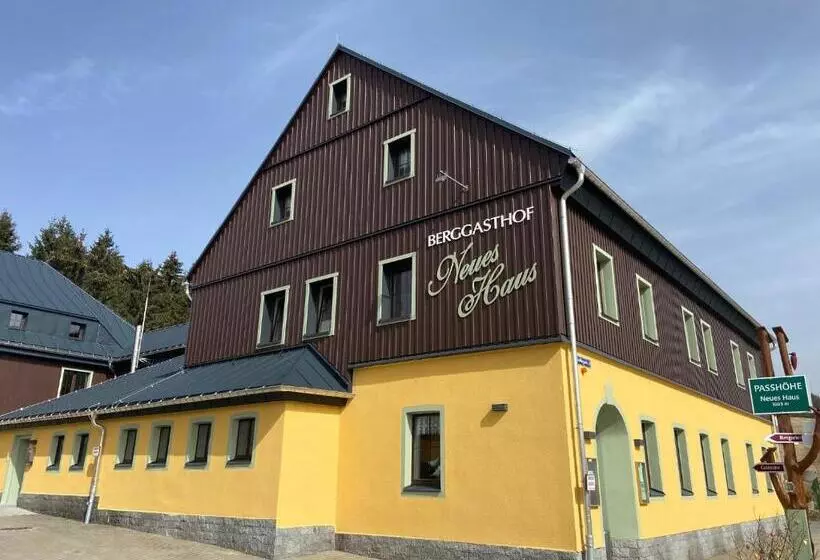 Hotelli Neues Haus   Berggasthof Und