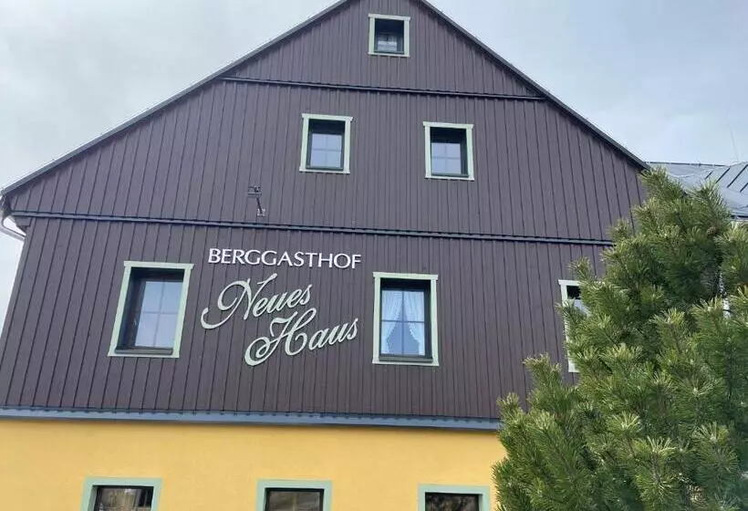 Hotelli Neues Haus   Berggasthof Und