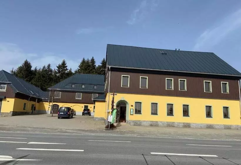 Hotelli Neues Haus   Berggasthof Und