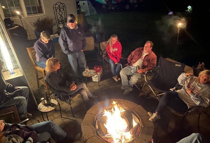 Bed and Breakfast Kane Manor Inn