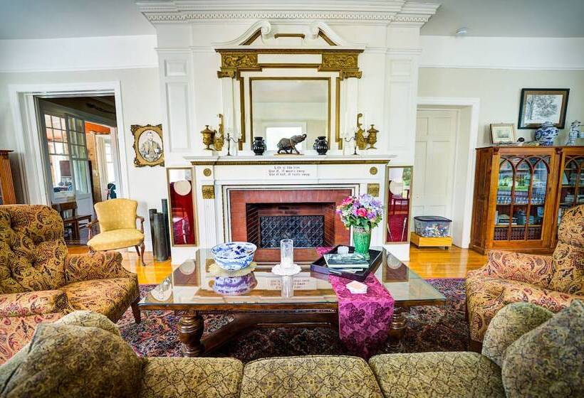 Bed and Breakfast Kane Manor Inn