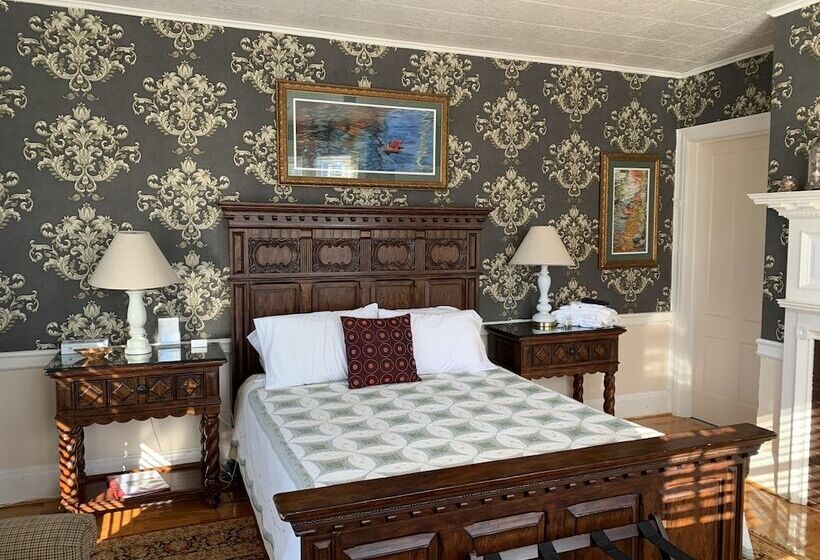 Bed and Breakfast Kane Manor Inn