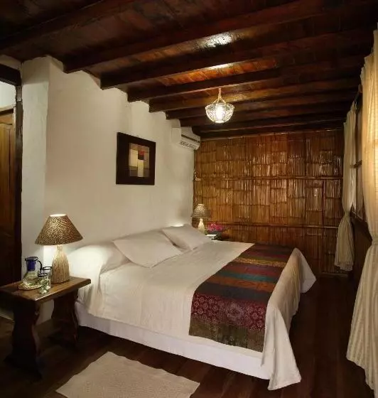 Aamiaismajoitus (B&B) Samai Lodge Holistic Living