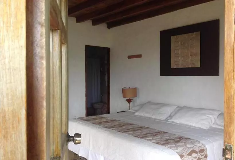 Aamiaismajoitus (B&B) Samai Lodge Holistic Living