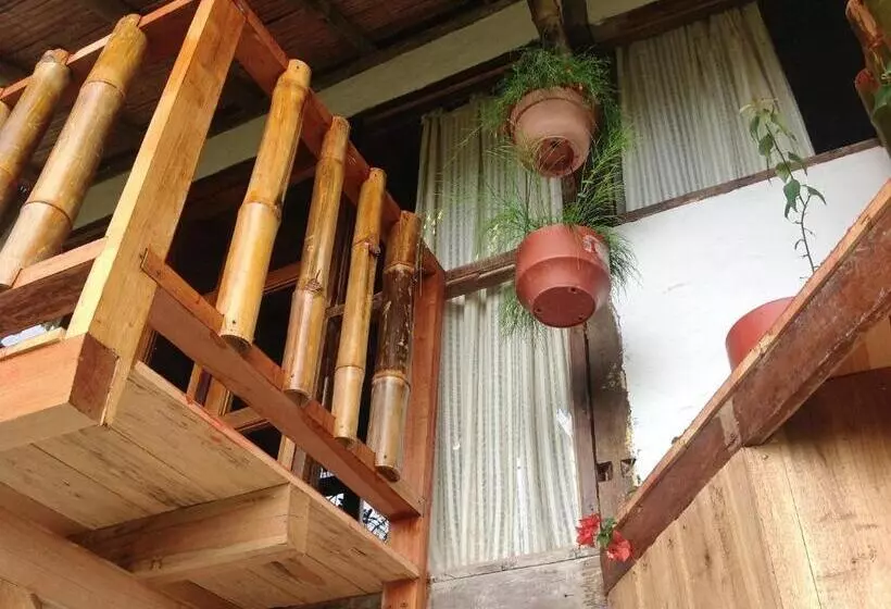 Aamiaismajoitus (B&B) Samai Lodge Holistic Living