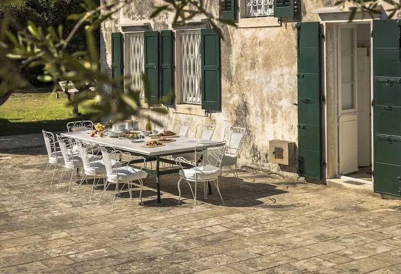 تختخواب و صبحانه Villa Posillipo