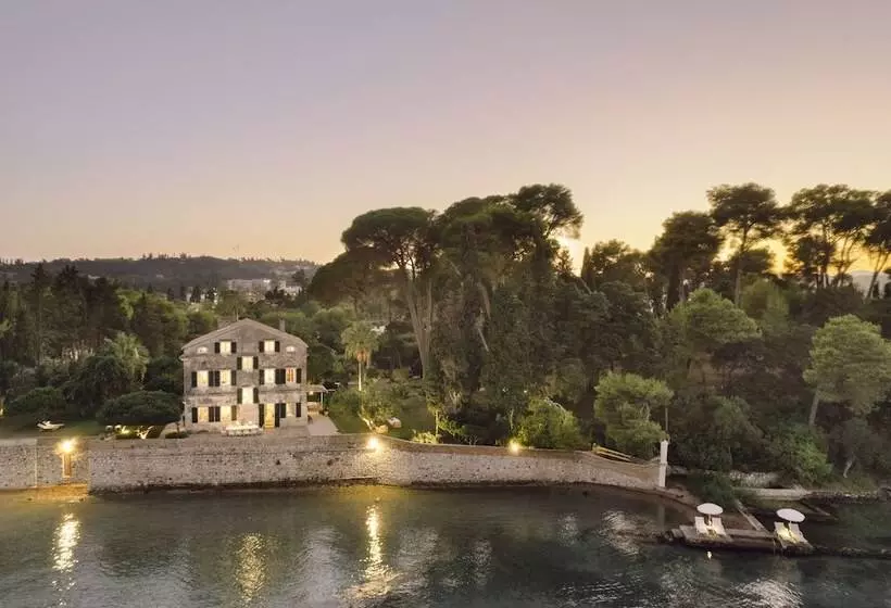 تختخواب و صبحانه Villa Posillipo